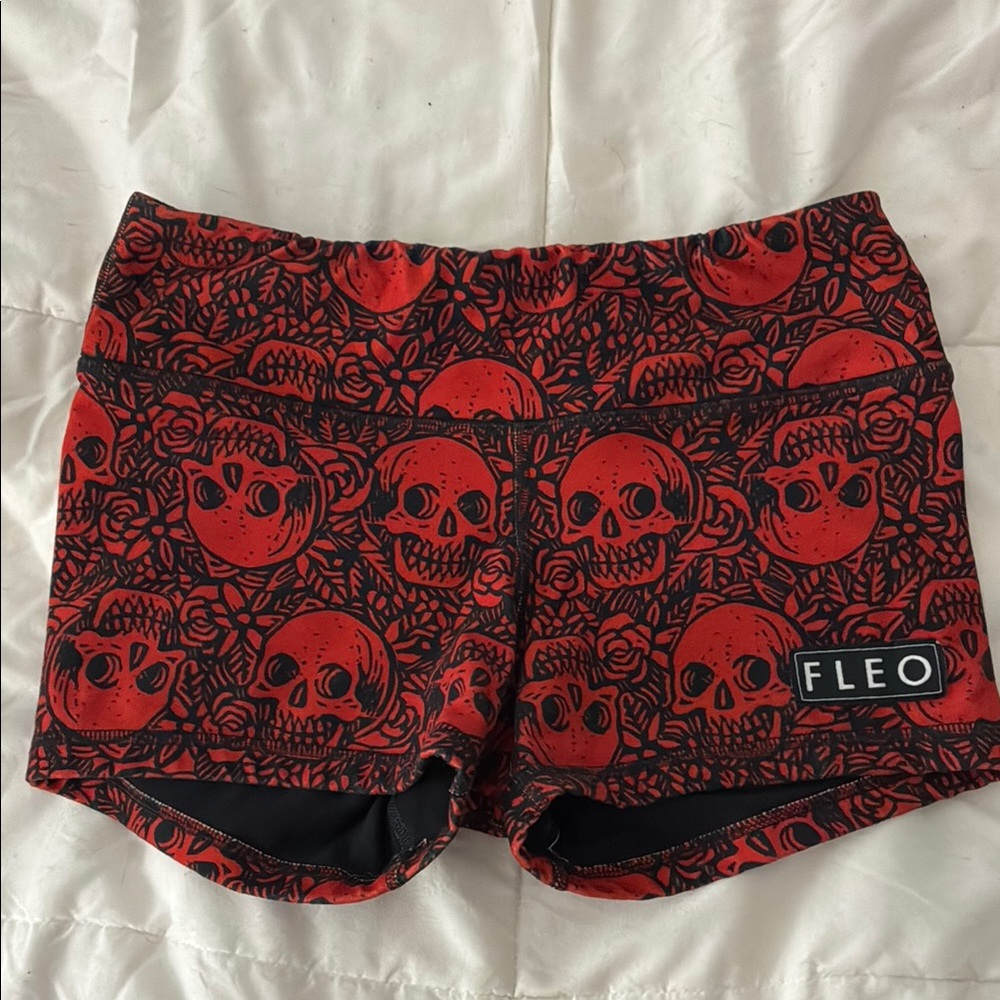 Fleo Red and Black Skull Pattern Shorts ( mi amor )